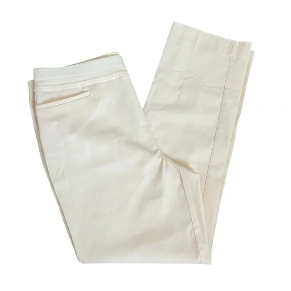Chico's 360 Brigitte Slim Pull on Pants in English Crème C215 - Picture 7 of 10